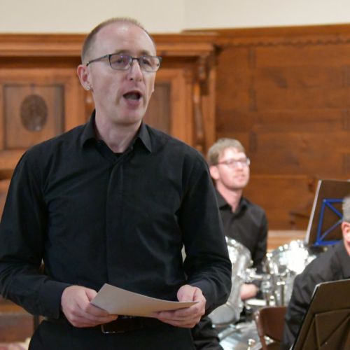 Christophe Berrier, tromboniste se fait l’interprète des musiciens et rend hommage au directeur Michel Burnand